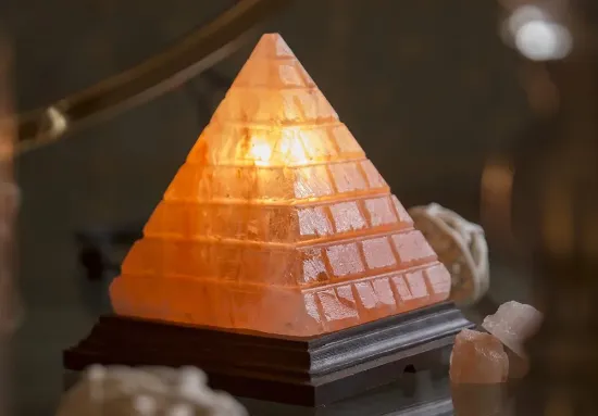 Picture of Salt Lamp Geometric